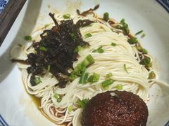 -沪西老弄堂面馆(定西路店)