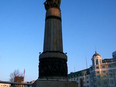 -人民防洪胜利纪念塔