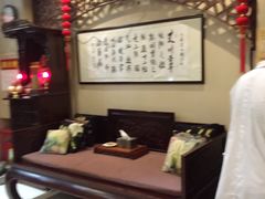 -莱蔻·圣灸堂·推拿艾灸(天山店)