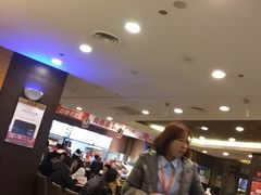 等位区-肯德基(中关村E世界店)
