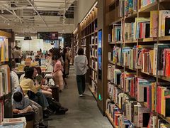 -茑屋书店(天目里店)