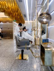 大厅-3AM HAIR SALON烫发染发接发