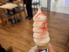 -DQ·蛋糕·冰淇淋(湖景东路店)