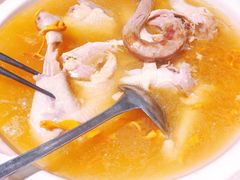 虫草花土鸡汤-房县土本味土鸡汤特色餐厅(沌口店)