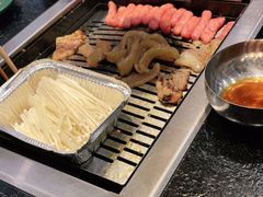 -臻牛烤肉