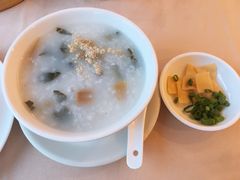 菜干猪骨粥-金鮀岛潮州酒家