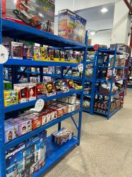 -逝水玩具折扣店