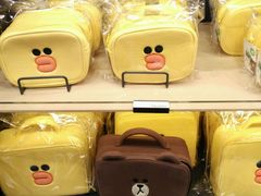 -LINE FRIENDS Garosu-gil Flagship Store
