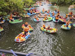 -安吉龙王山峡谷漂流