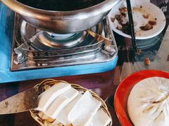 -聚首堂·特色小吃·肘子(什刹海德胜门店)