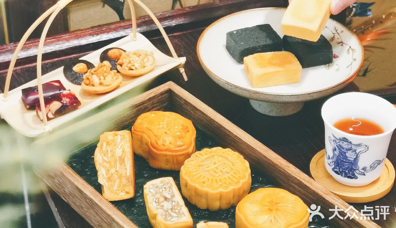 🌞江南西甜品店| 丰富月饼礼盒·让中秋更美好‼️ 