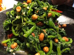 果仁菠菜-人民公社大食堂(张家湾店)