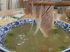 -清真老铁家灌汤包