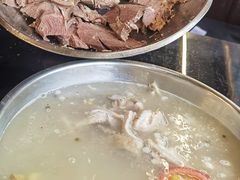 -老石黑山羊毛驴肉火锅(金凯广场店)