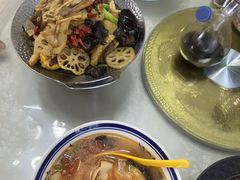 -天天向上素食餐厅(五台山店)