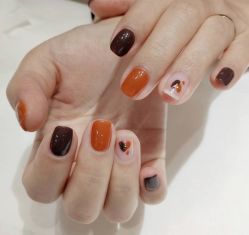 -孔雀手美甲美睫护理