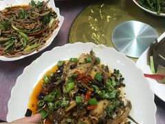 -洪霞餐馆