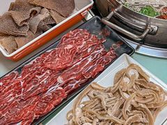 -刘少华贵州小黄牛·鲜牛肉火锅(总店)