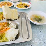 晒一下我们单位食堂的工作餐