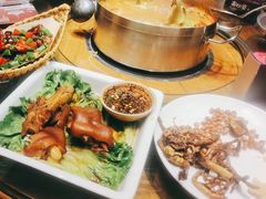 -亮欢寨酸汤鱼(沙冲路店)