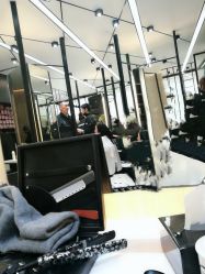 -HAIR CORNER