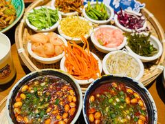 -包整·丝娃娃(一览甲秀楼风景店)