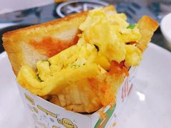 滑蛋吐司-北大学一食堂