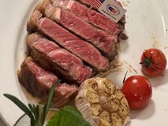 -MONICH牛排融合餐厅(和义大道购物中心店)