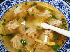 蟹黄馄饨-苏亦铭馄饨店(凤凰西街店)