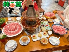 自制酸菜-乐宴·老北京铜火锅(桂庙店)