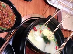 -串门邻居串串火锅(云南南路店)