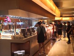 自助取餐区-青岛金沙滩希尔顿酒店·自助餐厅