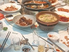 -阿瓦山寨·湘菜现炒·剁椒鱼头王(咸阳总店)