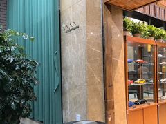 -车之谷·汽车文化主题餐厅(汽开店)