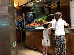 -岷山饭店-芝芝自助餐厅