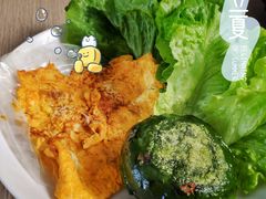 艾叶咸蛋黄肉松青团-王家沙点心店(南京西路总店)