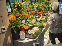 -川骄海鲜自助(王府井奥莱UP TOWN店原世界之花店)