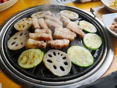 -唯成•韩国炭火烤肉 유성고기