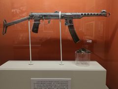 -中国人民革命军事博物馆