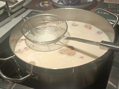 胡椒猪肚鸡双拼锅底-尚尚仙·酸汤猪手·猪肚鸡火锅(华联万柳购物中心店)