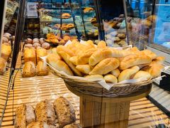 -Dough&Joe团憩(瑞虹天地月亮湾店)