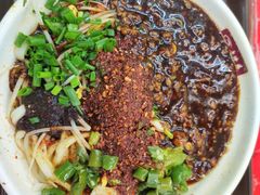 油泼炸酱面-老陈婆手工面庄