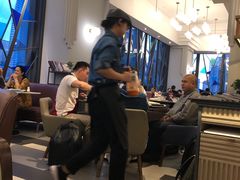 -港丽餐厅(高德置地店)