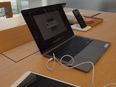 -Apple零售店(华贸购物中心店)