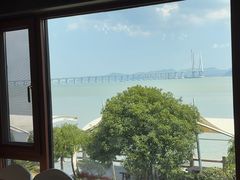 -鹰龙海畔度假酒店(咸祥店)