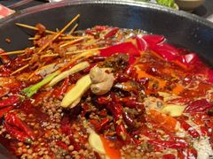 -四小区火锅·巷子里的重庆火锅(花照壁店)