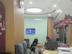 -雅悦齿科(顾村公园店)