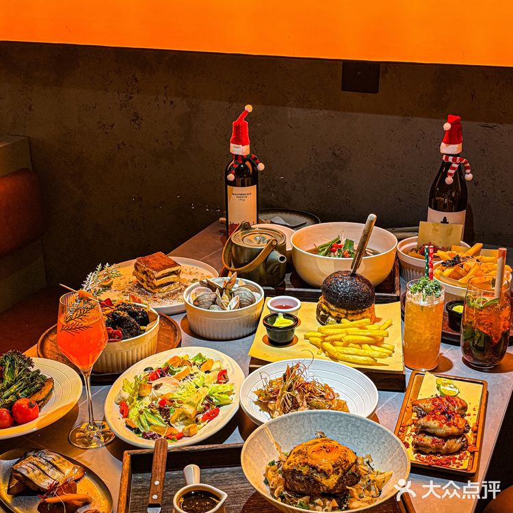 这一餐好浪漫🎄开始内卷圣诞节氛围啦~