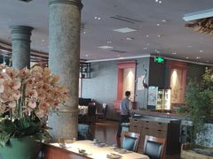 -八府香鸭·啫啫煲(华山路店)