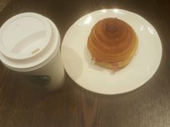 -星巴克臻选(南京金茂览秀城店)